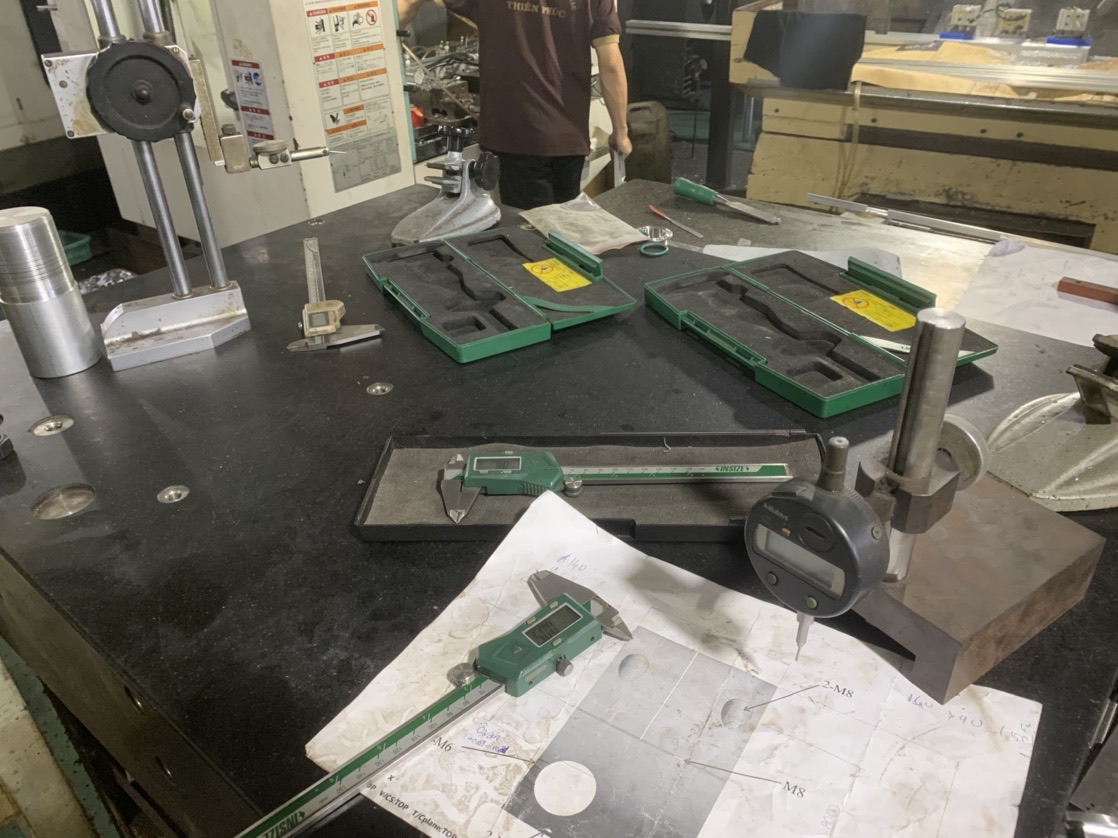 Inspection table.jpg
